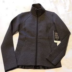 Lululemon x Vancouver Canucks Insculpt Jacket